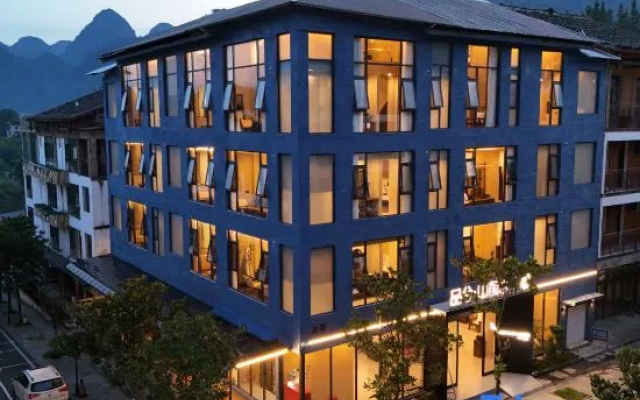 Pinxi · Mountain Front Underwater Hotel (Libo Xiaoqikong East Gate) – Exterior – Qiannan