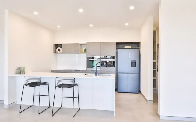Indulge Apartments City View Penthouses