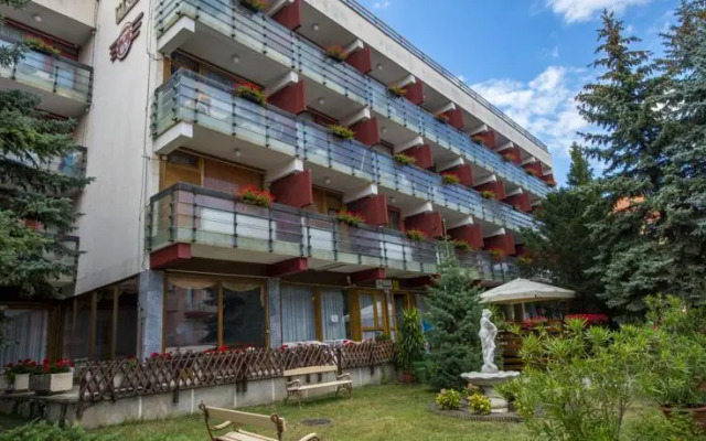 Service 4 You Apartments