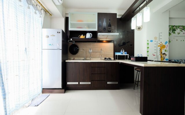 Spacious 1BR The Oak Apartment near Kelapa Gading