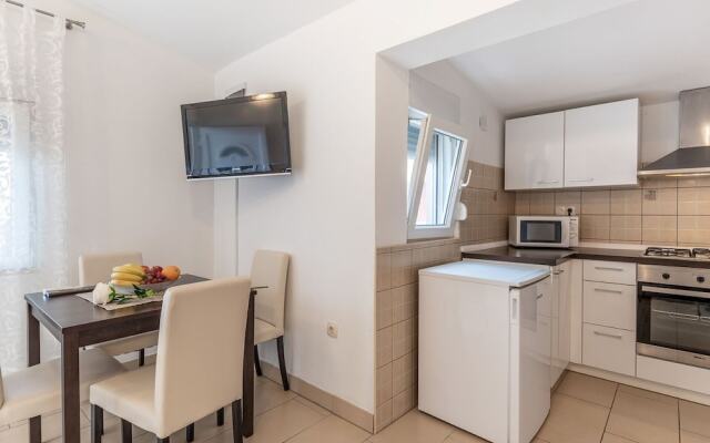 Waterfront Apartment in Vir with Balcony near Sea Beach