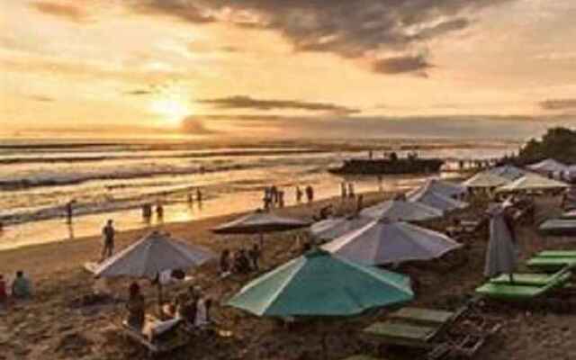 Grand Blue Villa Seminyak