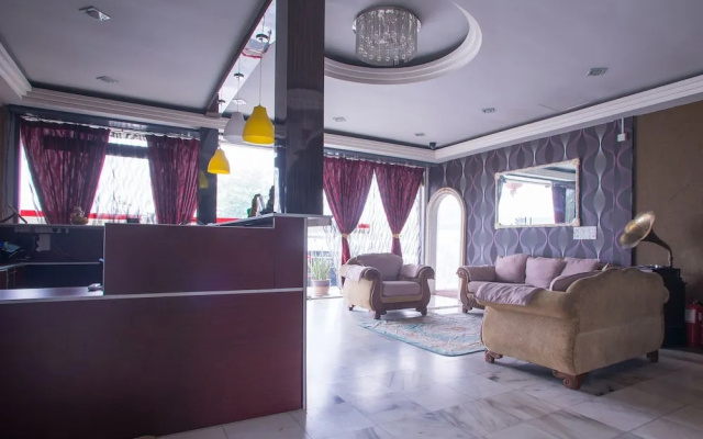 OYO 44010 Royals Star Hotel – Guest Rooms – Seremban
