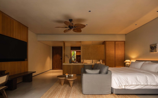 CongLinLi Wooded Homestay