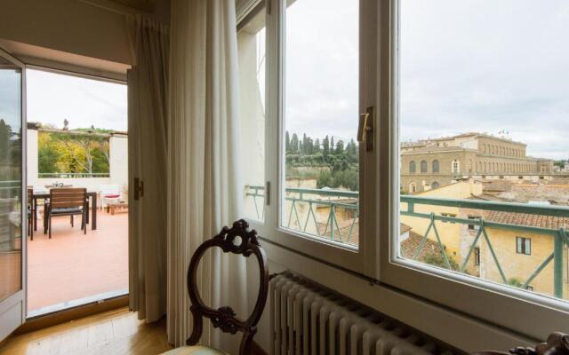 Boboli Garden Apartment with Terrace