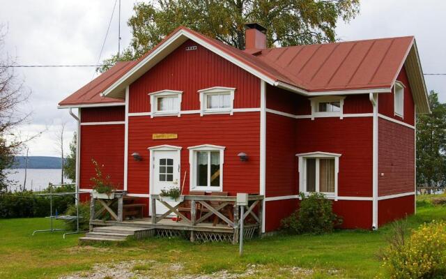 Napapiirin Järvilomat