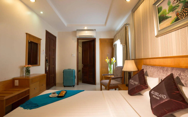 Silverland Sil Hotel