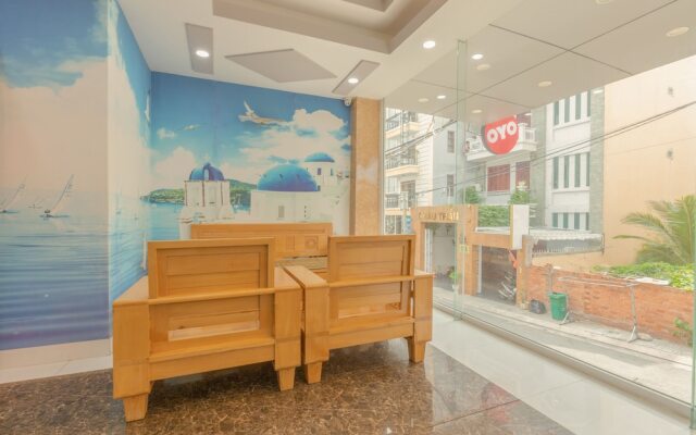 Oyo 621 Hoang Truong Hotel