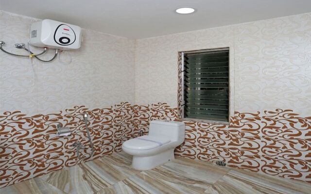 OYO 9855 Hotel Royal Suites