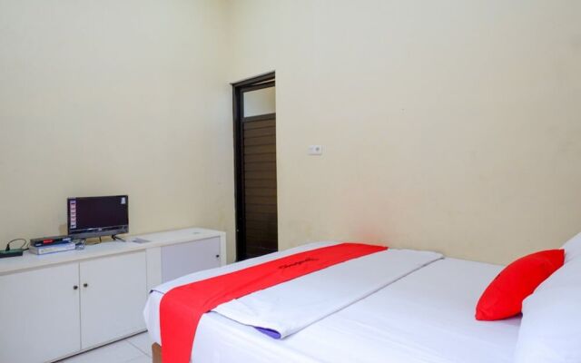 RedDoorz near Desa Wisata Tambi Dieng