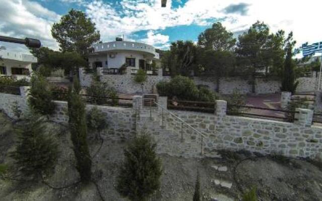 Villas Alexandros