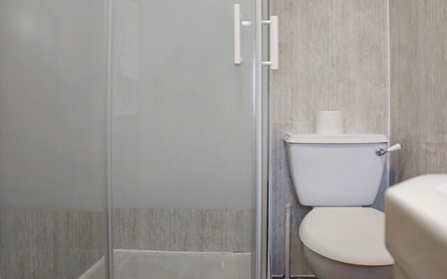 The Rowers Hotel by OYO