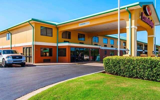 Motel 6 Prattville, AL