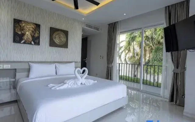 *Ocean View 4BR w/ Private Pool & Rooftop V179