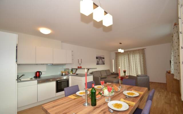 Apartment Mountain Panorama by Z-K-H Rentals