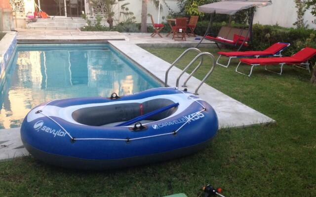 Villa 33 haut standing Avec piscine et Hammam