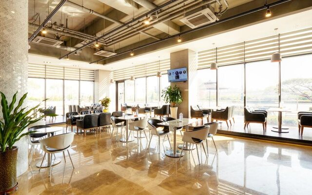 Rest Hotel