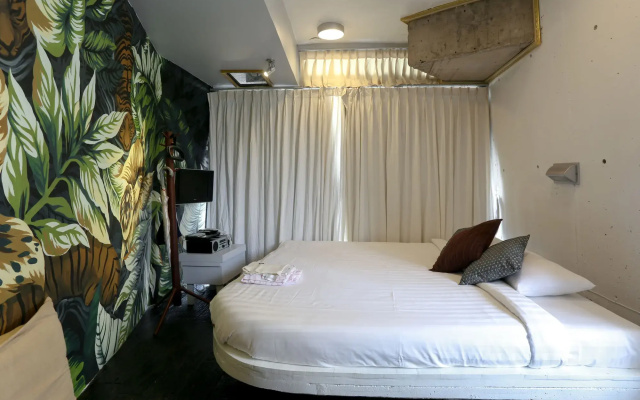 Mo Rooms