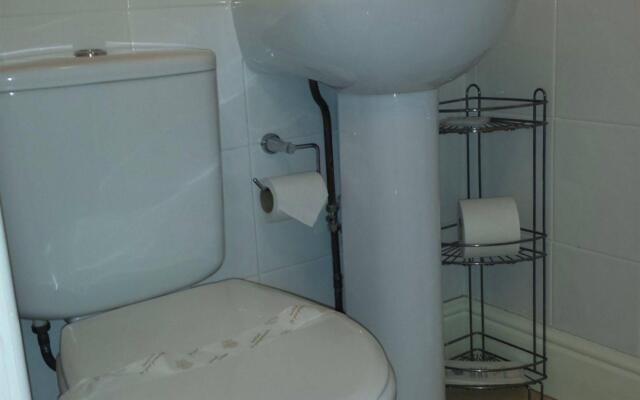 Ascot House Guest House (Adults Only)