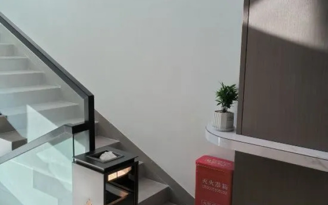 Zhaotong Yunshangyun Light Luxury Hotel (Fada Plaza)