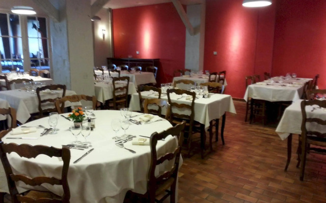 Hôtel Restaurant De La Place