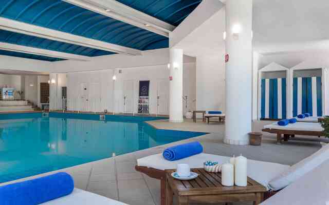 Anissa Beach & Village Resort