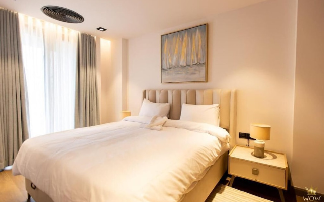 Diamond in City by wow property