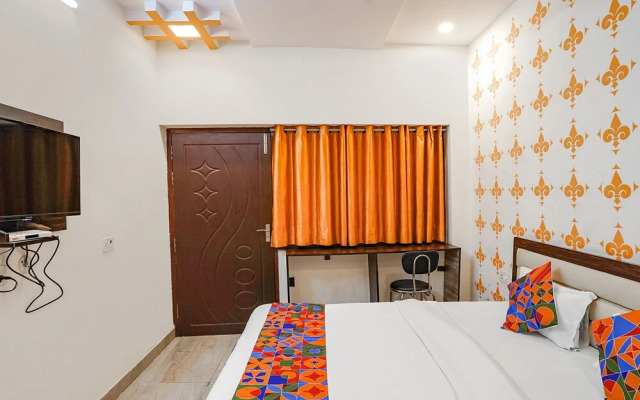 Shree Karuna by OYO Rooms