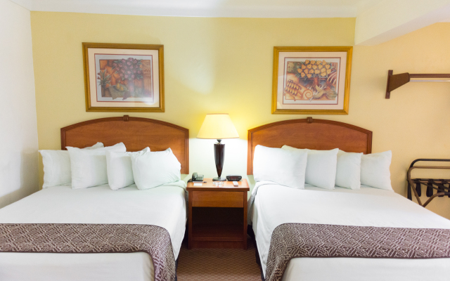 Hafersons Inn Hotel & Suites