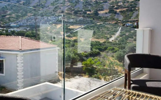 Nama Sea Side Suites