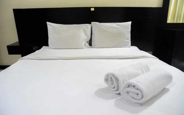 Strategic 2Br Apartment At Bellagio Residence