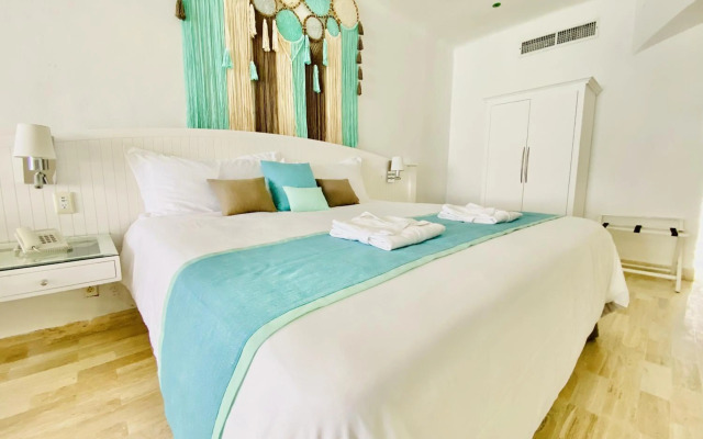 Cyan Cancun Resort & Spa