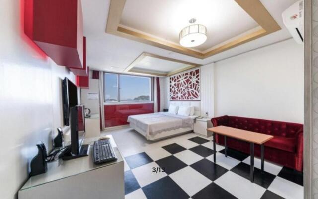Yeosu Beach Hotel
