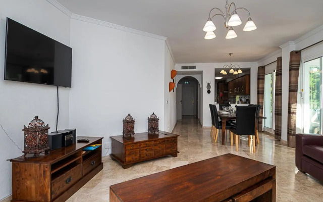 La Bandera Apartments