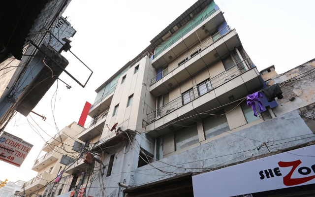 OYO 27884 Hotel 3bs House Dx