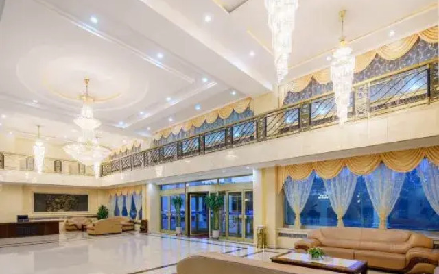 Mystic Lake Grand Hotel