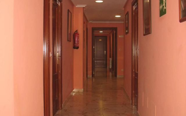 Hotel Reyes de León