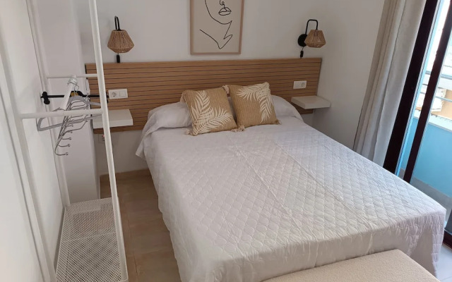 Amazing & Renovated 2-bedroom Flat in Fuengirola