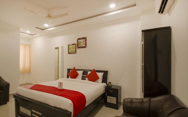 OYO 13062 Kamala Residency-Inn