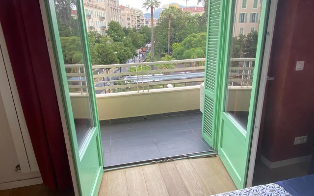 VICTOR HUGO - Modern and sunny, terrace, 2 baths