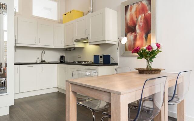 Zoutmanstraat Area Apartments