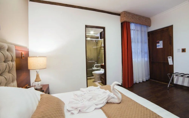 Felicia Hotel & Suites