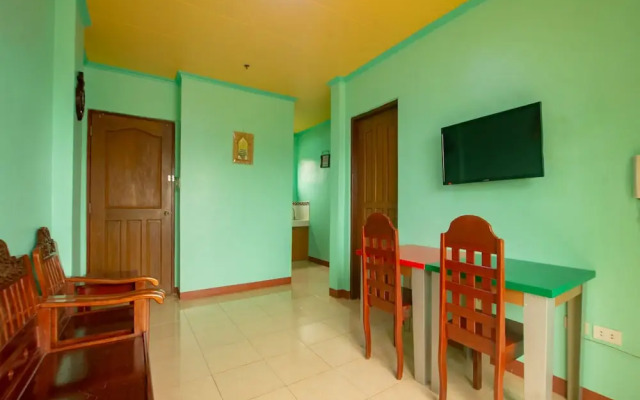 Rooms R Us - Voyagers Palace
