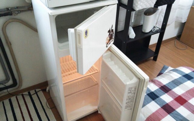 Shinjuku Road Building 201