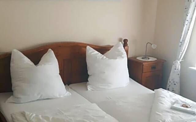 Motel Route 216