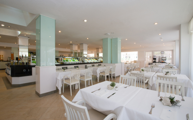 Iberostar Waves Ciudad Blanca