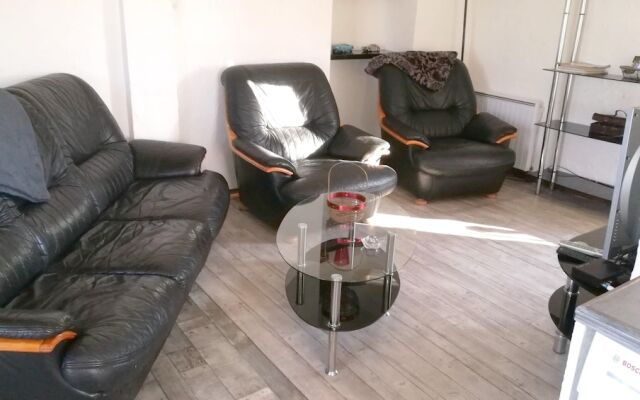 House With 3 Bedrooms in Villeneuve, With Enclosed Garden and Wifi