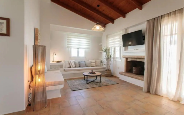 Naxos Chalkion Beautiful Detsis House With Jacuzzi