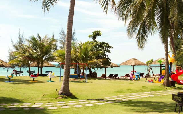 Mercury Phu Quoc Resort & Villas Hotel