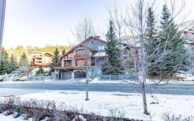 Whistler Vacation Club Lake Placid Lodge - 225